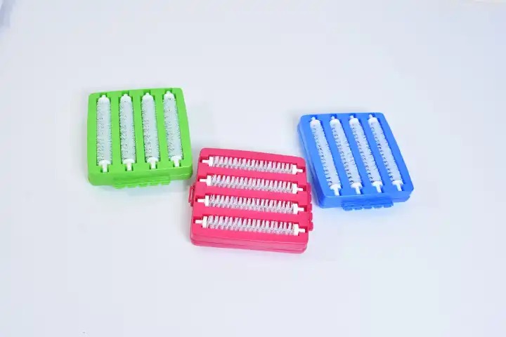 Offer  Offer!!! 1 Manual carpet brush mini vacuum cleaner Manual carpet brush vacuum cleaner, no electricity and no batteries meaning it can be used in any setting Handheld brush
