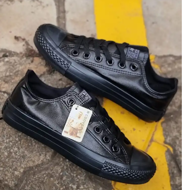 All Black Leather Canvas  Rubber Shoes High Quality Casual Sneakers For Men And Women Durable Comfortable Street Style Lace Up Fashion Shoes For Daily Wear Trendy Classic Design