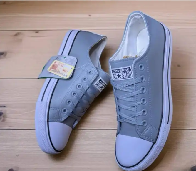 All Black Leather Canvas  Rubber Shoes High Quality Casual Sneakers For Men And Women Durable Comfortable Street Style Lace Up Fashion Shoes For Daily Wear Trendy Classic Design