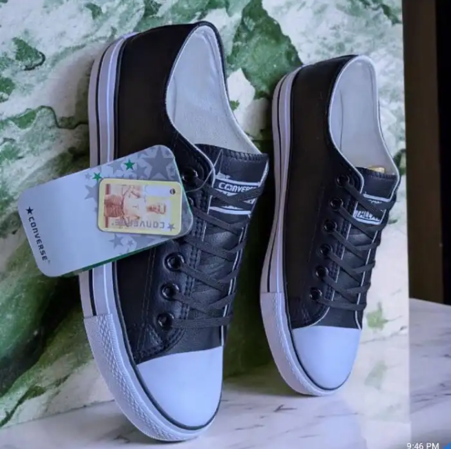 All Black Leather Canvas  Rubber Shoes High Quality Casual Sneakers For Men And Women Durable Comfortable Street Style Lace Up Fashion Shoes For Daily Wear Trendy Classic Design