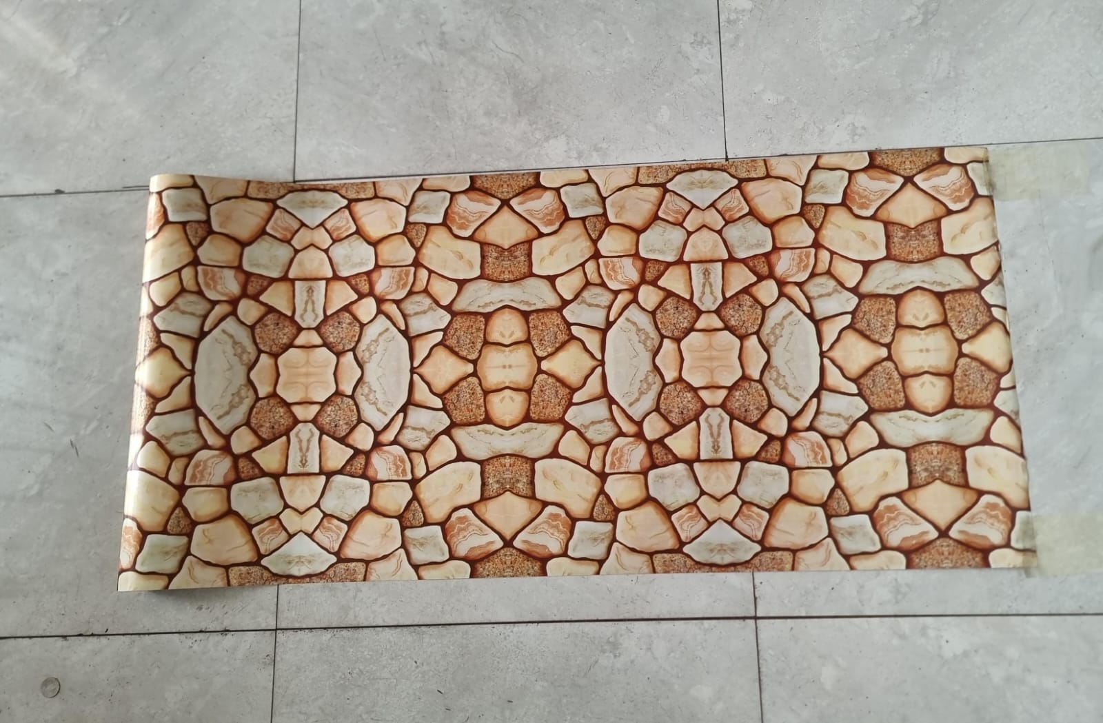 Classic Self Adhesive Wallpaper 45cm x 10m Roll Peel and Stick Decorative Wall Covering Waterproof Removable Contact Paper for Home Kitchen Bedroom Furniture Renovation