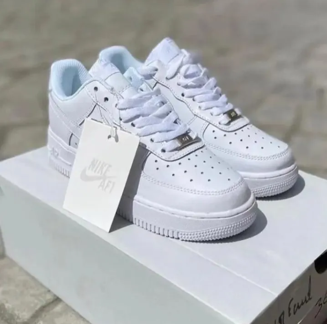 ON OFFER Air Force 1 White Sneakers high quality stylish and comfortable unisex sneakers. Perfect for casual wear. Shop Airforce 1 Air Jordan Air Max TN trendy sneakers at the best price durable class