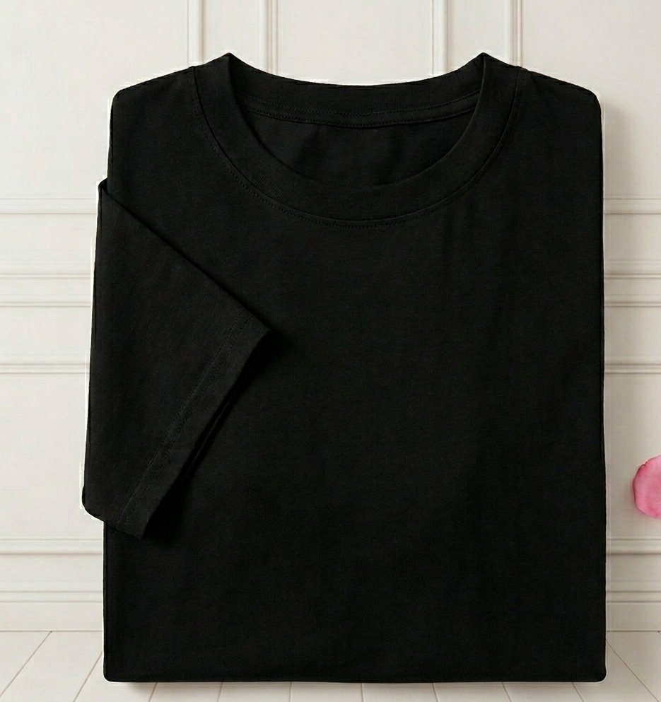 HIGH-QUALITY RED UNISEX COTTON T-SHIRT MADE FROM SOFT, BREATHABLE FABRIC. PERFECT FOR CASUAL WEAR, BRANDING, PRINTING, AND EVERYDAY COMFORT. DURABLE STITCHING AND LONG-LASTING COLOR.