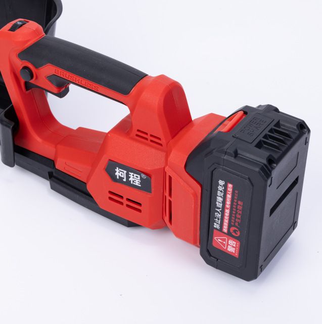 German brand lithium battery tea picking machine with 6-speed speed regulation, portable tea picking machine, single person handheld tea garden tea picking tool, household hedge trimmer