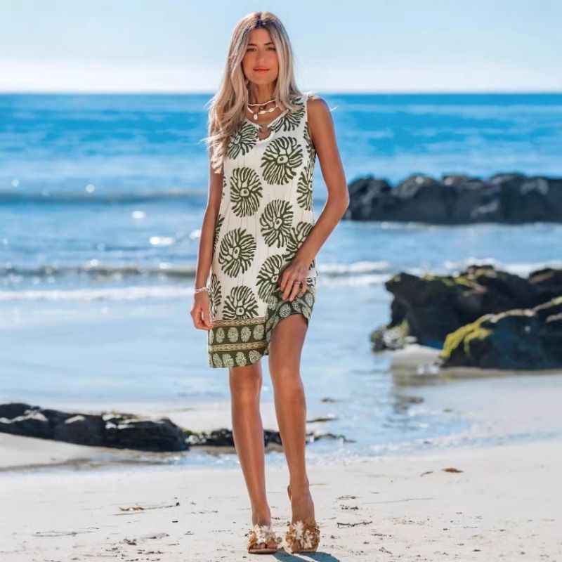 New ethnic style circular hollow sleeveless skirt made of cotton and linen, loose and slimming, beach vacation dress