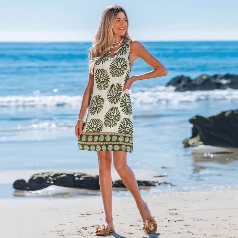 New ethnic style circular hollow sleeveless skirt made of cotton and linen, loose and slimming, beach vacation dress