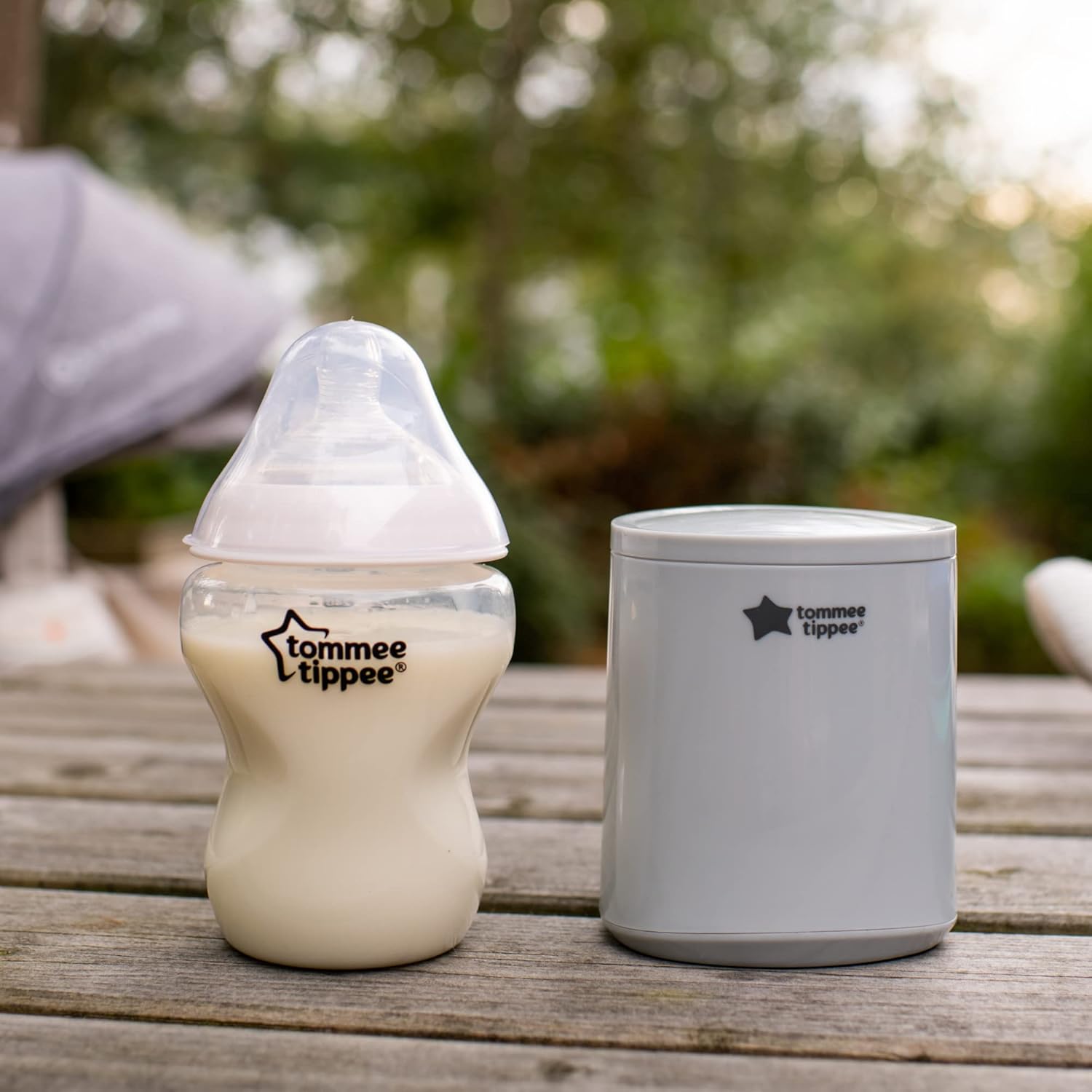 Tommee Tippee LetsGo Portable Baby Bottle Warmer, Warms Breast Milk, USB Rechargeable, Electric Bottle Warmer, Lightweight and Travel Friendly
