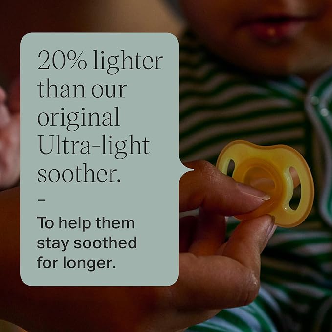Tommee Tippee Ultra‑Light Silicone Soothers, 2 Pack (0–6m & 6–18m), Extra Comfort, Lightweight Design