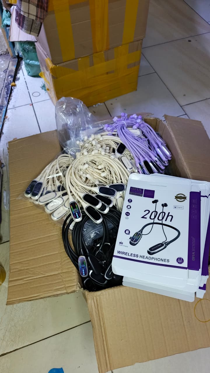 Ofia Huntop HT-086 Wireless Neckband Earphones – Bluetooth 5.0, Deep Bass, Long Battery Life, Magnetic Earbuds