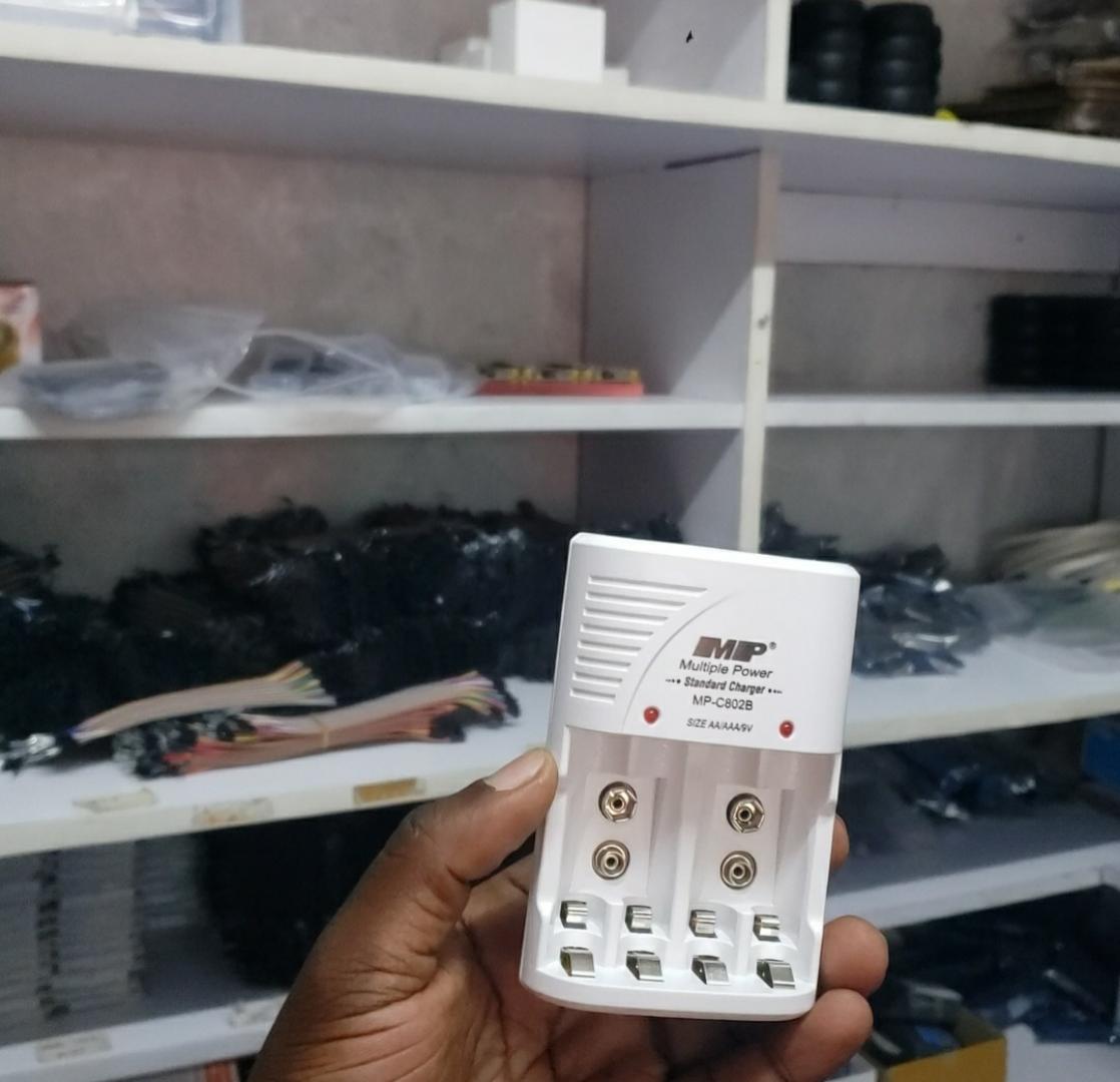 Battery Charger For AA/AAA/9V