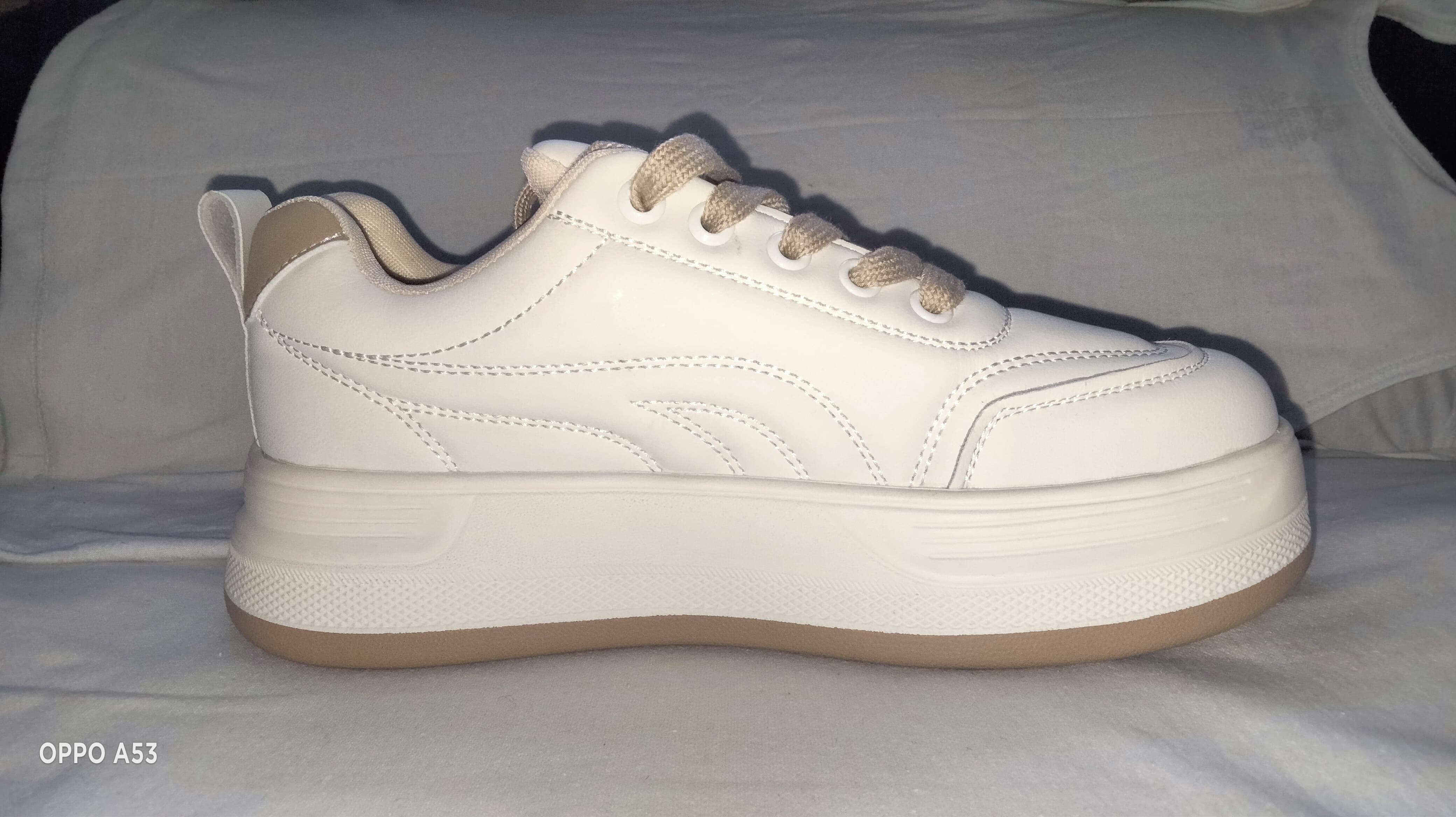 Girls Kids Sneakers EU 36–37 | Breathable Lightweight White Casual Sports Shoes | Comfortable Lace-Up Student Shoes for School, Running, Outdoor Play & Everyday Wear