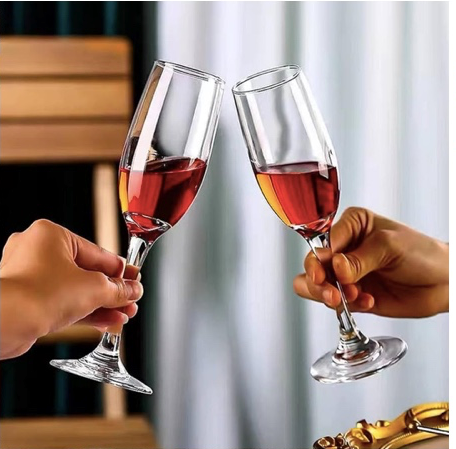 6 Pcs Champagne Glasses, High quality set of Wine Glass, Durable, Elegant and Easy to use