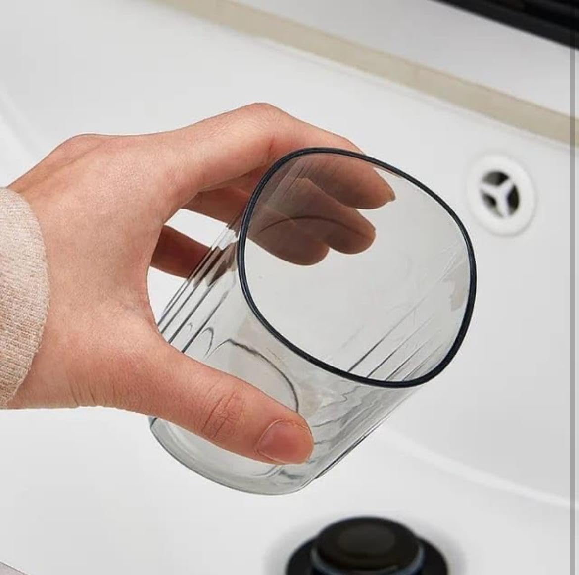 Portable Transparent Toothbrush Cover case Toothbrush Holder & Anti-Bacterial Tooth Brush Holder Bathroom | Germ Protection