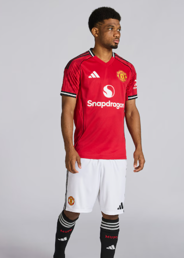 Manchester United 2025/2026 Red Home Jersey – Men’s Breathable Football Shirt | Sports Training Shirt