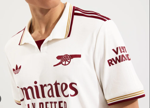 Arsenal 2025/26 Away Kit .Own the new season’s style with the Official Arsenal 2025/26 Away Kit.