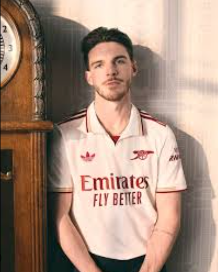 Arsenal 2025/26 Away Kit .Own the new season’s style with the Official Arsenal 2025/26 Away Kit.