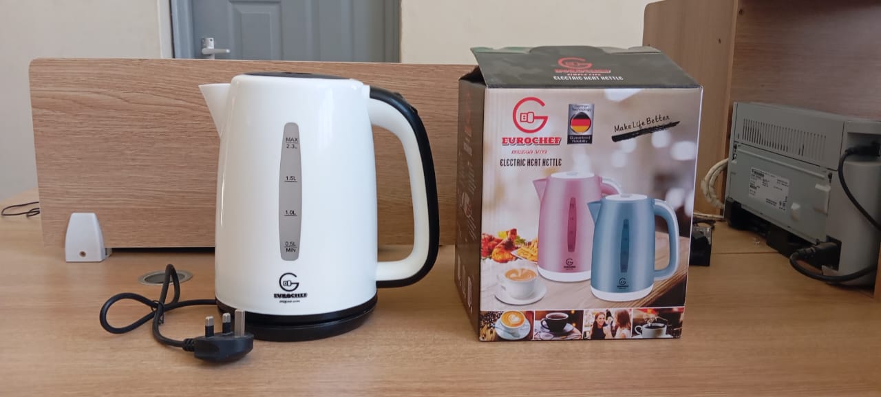 ⚡☕ Eurochef Plastic Electric Kettle . Boil water quickly and conveniently with the Eurochef Plastic Electric Kettle. Designed for fast heating and everyday use, it’s perfect for preparin