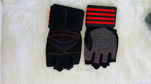 Breathable Gym Workout Gloves with Wrist Support Strap, Non-Slip Weightlifting Training Gloves for Fitness, Bodybuilding, Cycling & Cross Training, Durable Anti-Sweat Grip Design