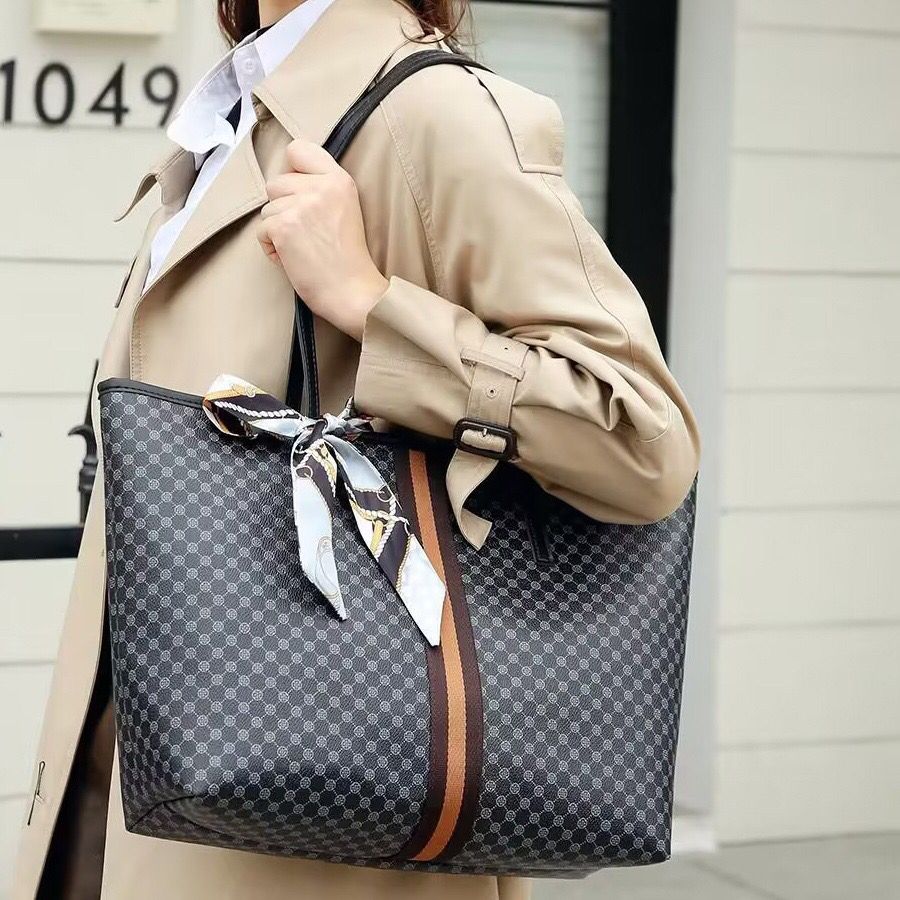 Bow big size pattern bag; No zip Spacious and good quality Tote Bags