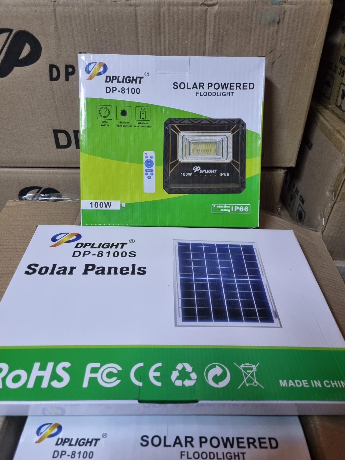 100W plus solar panel🤩Solar flood light Power:100W Voltage rated: 6V Lighting range: 30m Lighting angle:120° Lighting hours:30000h Highly water proof to prevent as picture,100W, Black