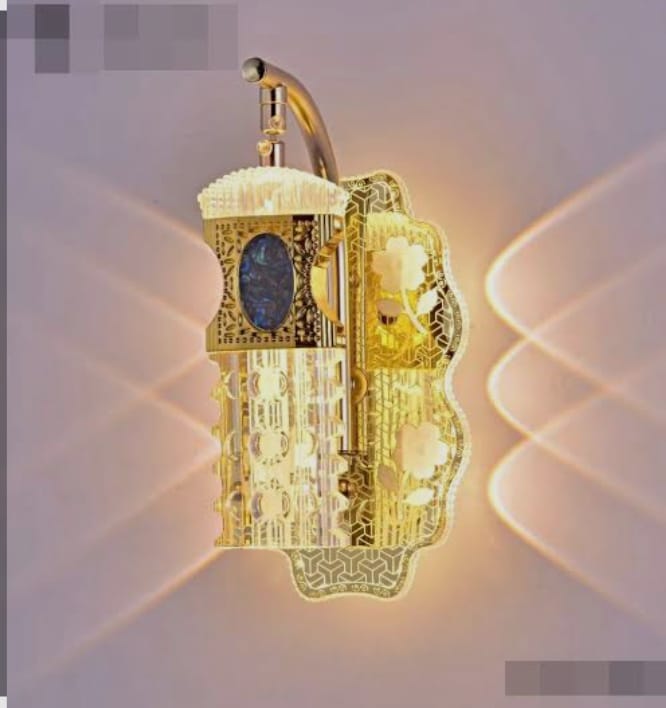 Neelux Geometric Glass Wall Bracket Light (DL 0034) - Modern Gold Luxury Crystal Sconce for Living Room,Bedroom,Bathroom and Hallway-High Quality Indoor  Decorative LED Wall Lamp.