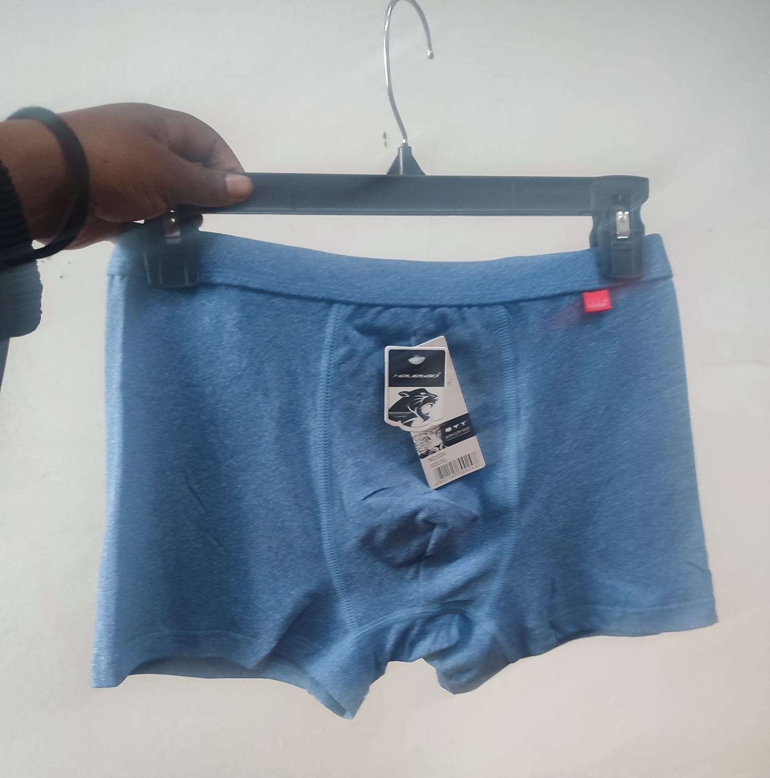 3pcs Heilliebao cotton feel free size!! Boxers very comfortable and stretchy.Upgrade your everyday comfort with these high-quality Heilliebao men’s boxers. Made with a soft cotton-feel fabric,