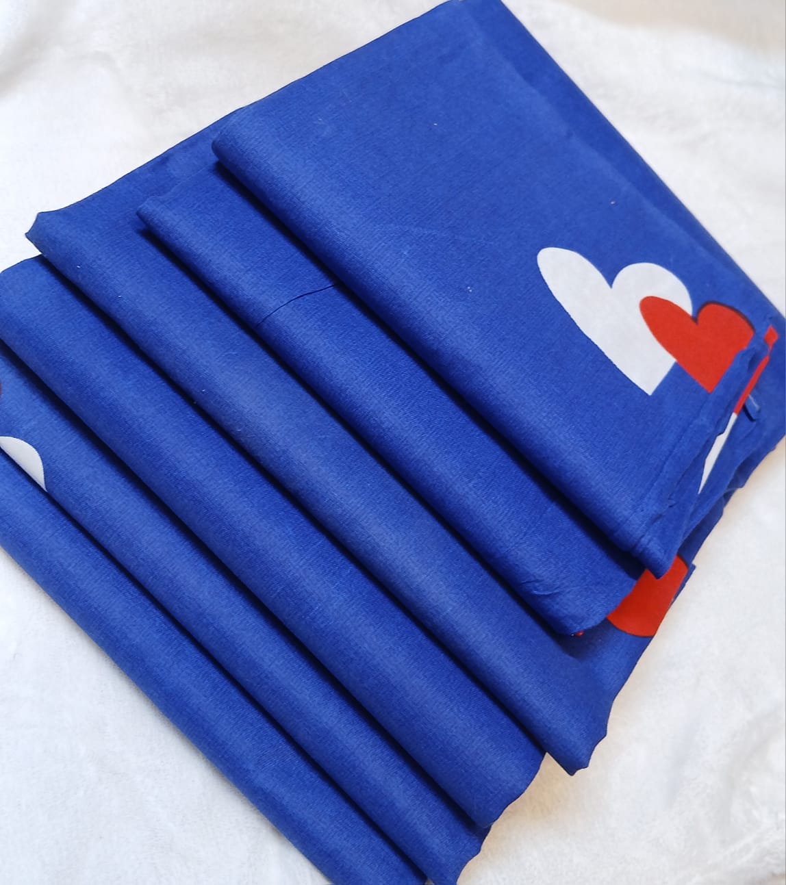 Fade-resistant, shrink-resistant Cotton 4-Piece Bedsheet Set – 5×6 ft (2 Bedsheets + 2 Pillowcases) Soft & Comfortable Fabric Made from high-quality breathable material for a cozy sleep experience.