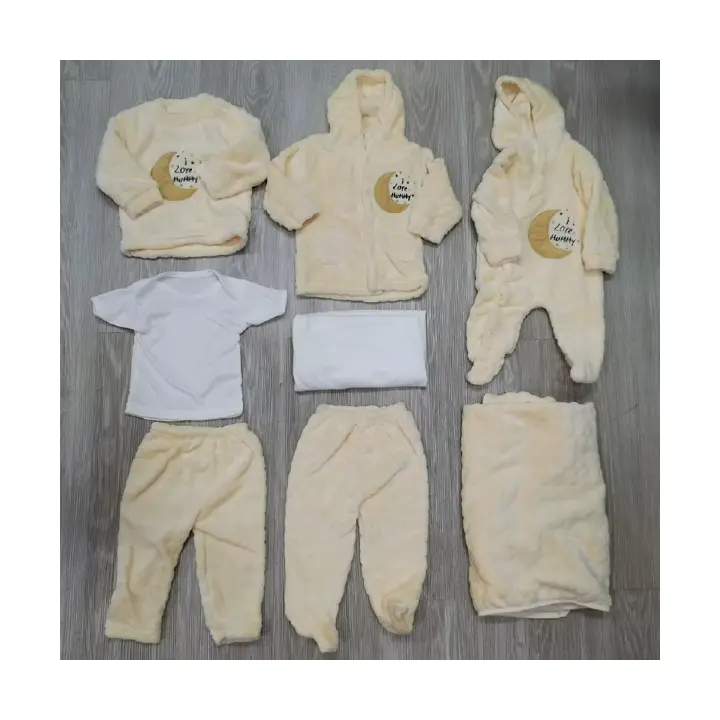 8 Pieces Baby Items for New Born Unisex Baby Clothing Sets Bodysuits Embossed Heart Design Baby Items for New Born