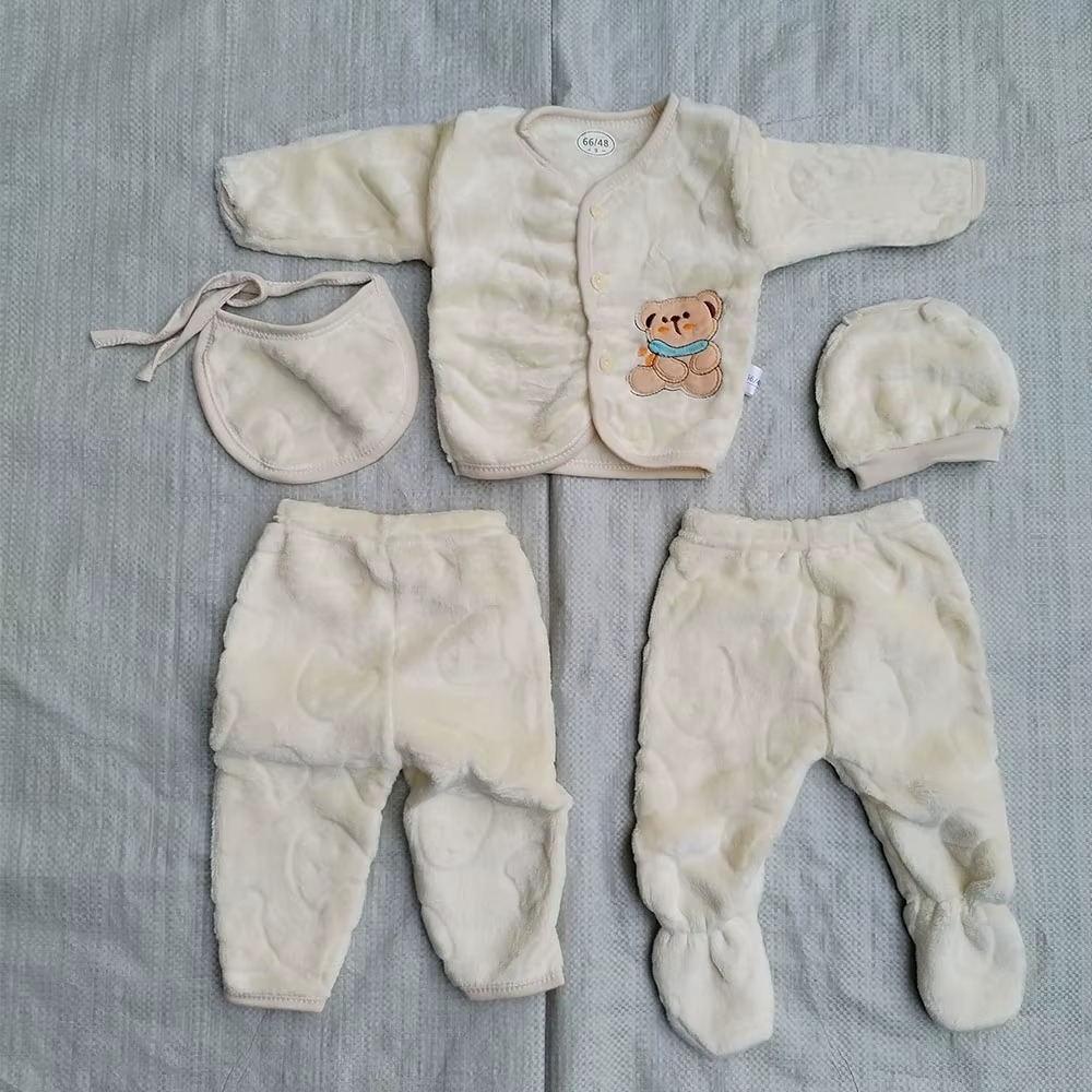 0-6 Month Newborn Baby Products 5 Piece Newborn Essentials Baby Clothes Winter Cute Layette Gift Set