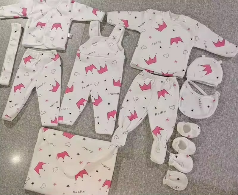 Baby Clothes  Unisex Layette Essentials New Born Baby Gift Set 11 Piece Winter Baby Clothing Set