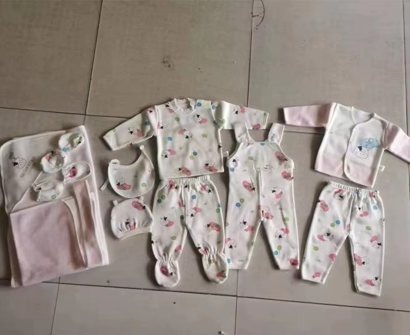 0-6M Newborn Layette Gift Set Bodysuits Pants for Baby Girl and Boy 11 Piece Essentials and Accessories Newborn Baby Clothes