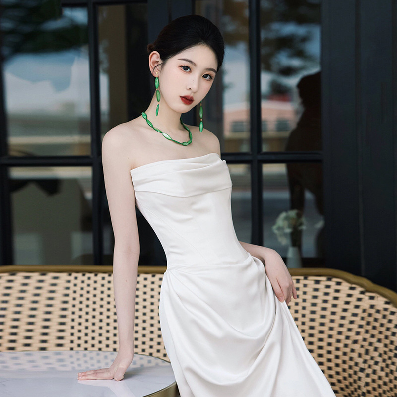 White suspender satin light wedding dress French simple temperament engagement dress fishtail slim long evening dress light luxury