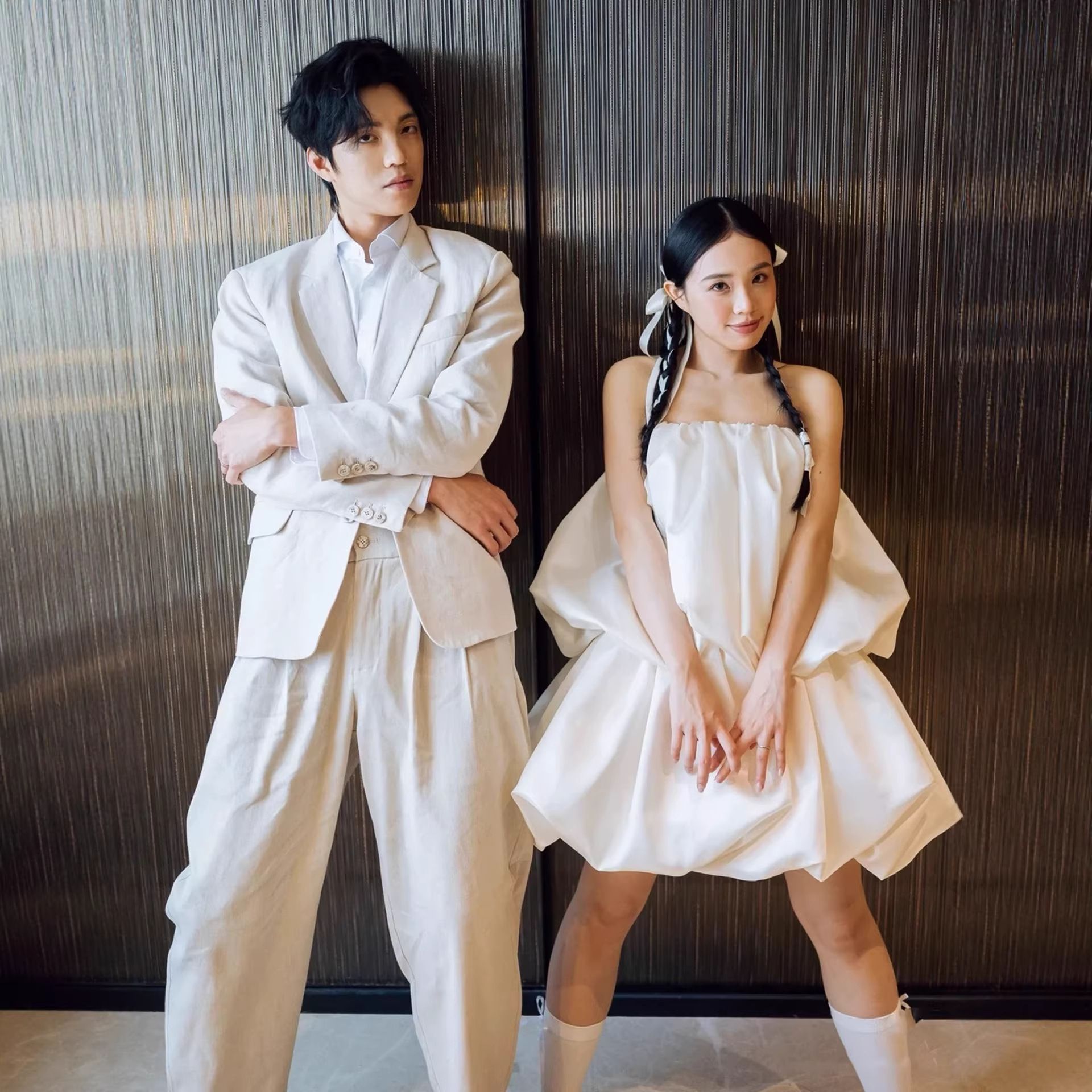 New tube top light wedding dress petite simple light luxury engagement photo registration dress white dressing gown sweet temperament