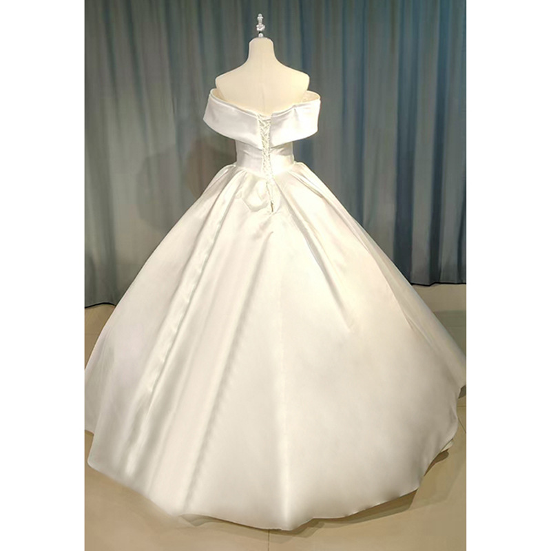 French wedding dress bride's new main yarn high-quality champagne color main yarn satin one-shoulder tail dress