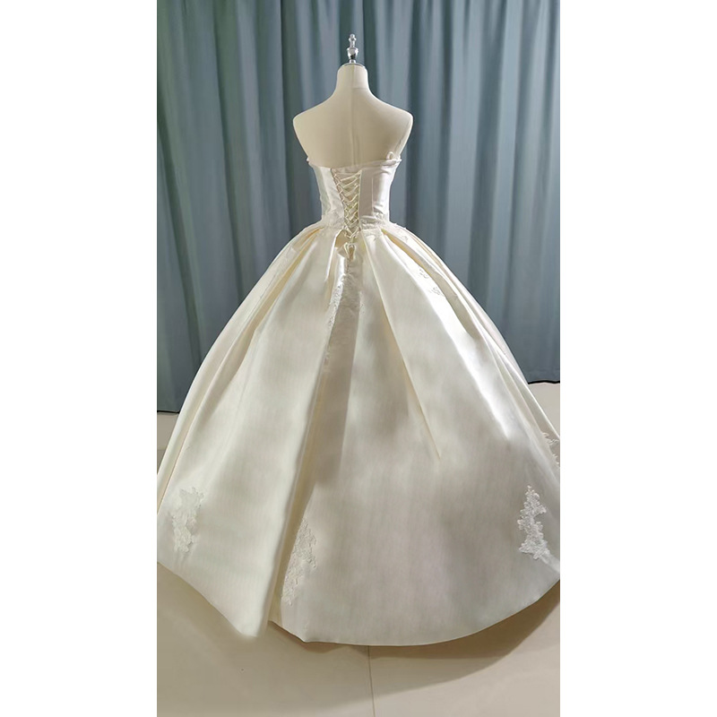 New French satin tube top light wedding dress bride's high-end texture large tail retro going out main yarn