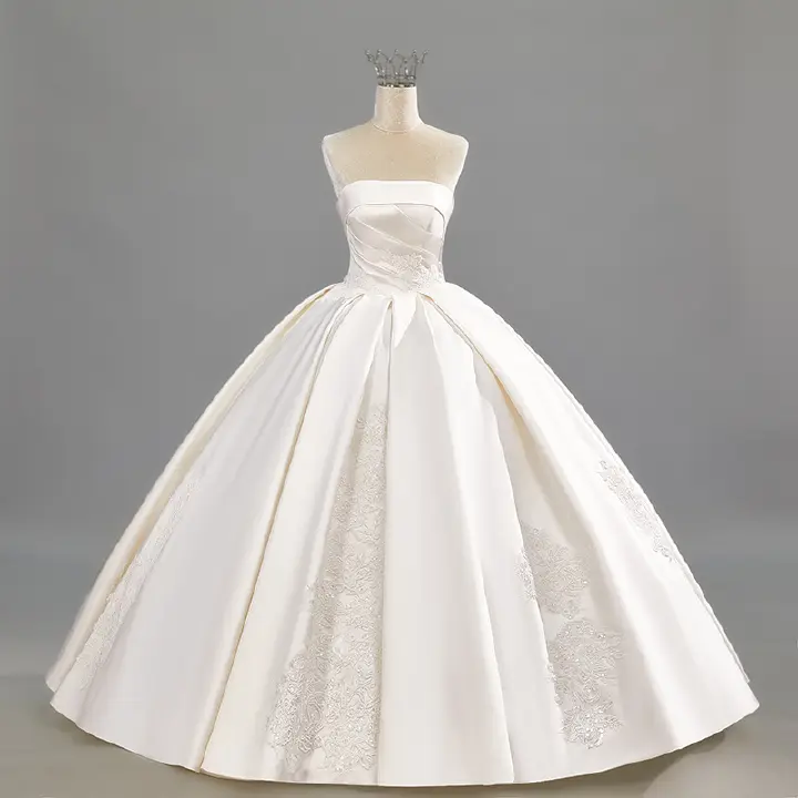 French large tail wedding dress new style high-end bride wedding outing main yarn light champagne satin welcome yarn