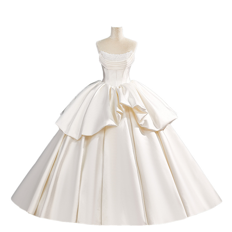 French high-end satin light wedding dress bride simple tube top door veil light champagne tail welcome veil dress skirt