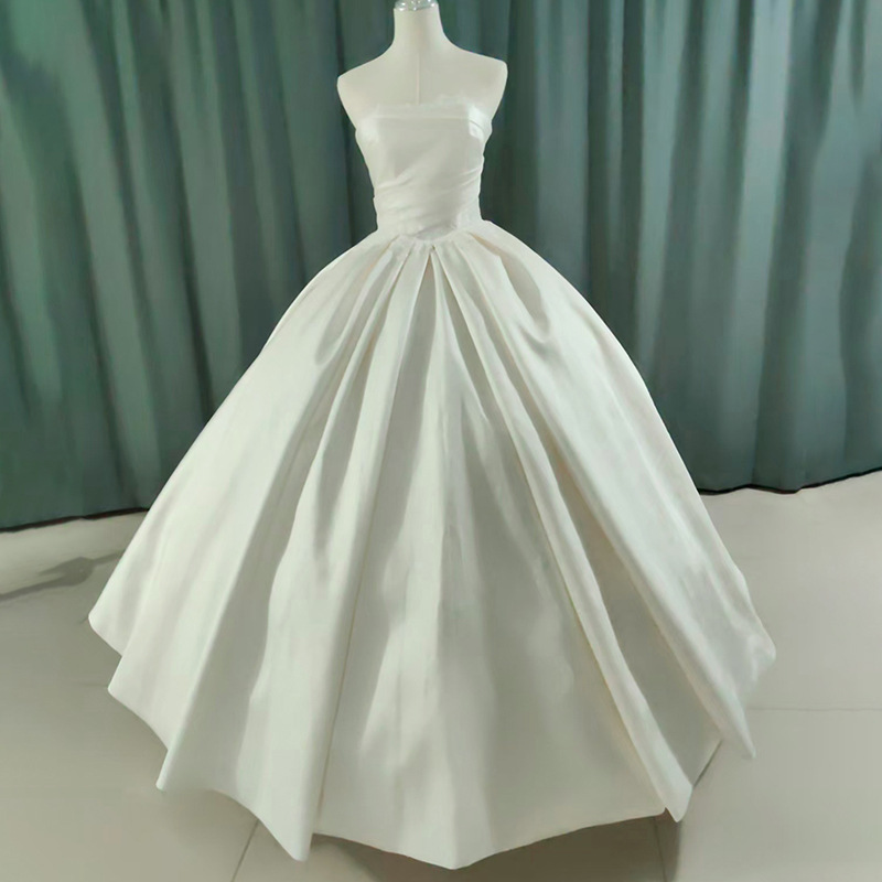 New French tube top satin wedding dress, simple waisted wedding dress, large skirt, wedding main yarn, high-end texture
