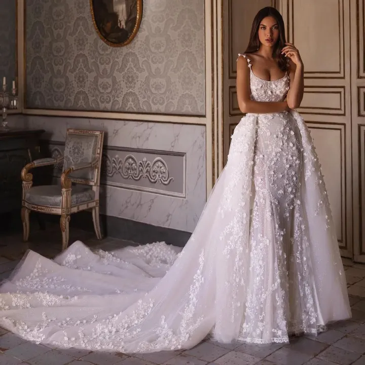 European and American wedding dress new style V-neck sexy slim fishtail lace white bridal tail heavy forest wedding dress