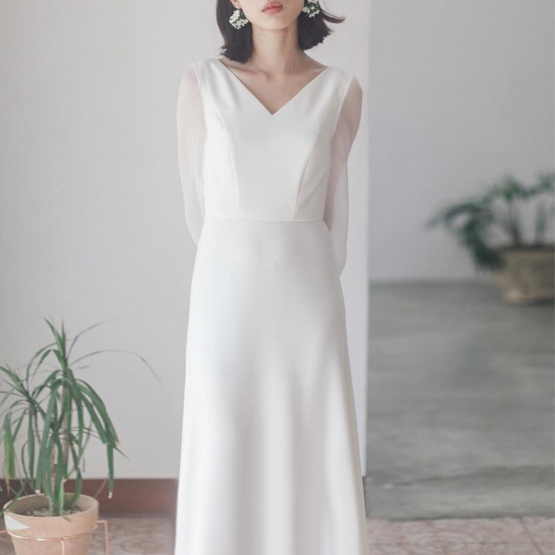 Travel photography light wedding dress forest style super fairy simple white satin evening dress women's new long-sleeved wedding veil