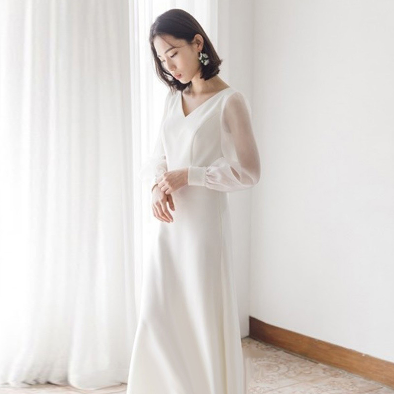 Travel photography light wedding dress forest style super fairy simple white satin evening dress women's new long-sleeved wedding veil