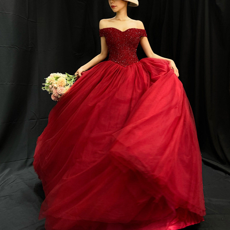 Red one-shoulder bridal wedding dress, toast dress, waist-cinching plus size pregnant woman, tutu skirt, solo performance evening dress