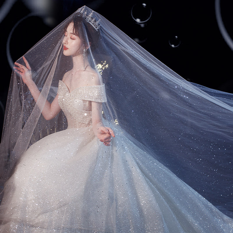 One-shoulder French main light wedding dress new style trailing starry sky petite bride super fairy temperament forest style dreamy