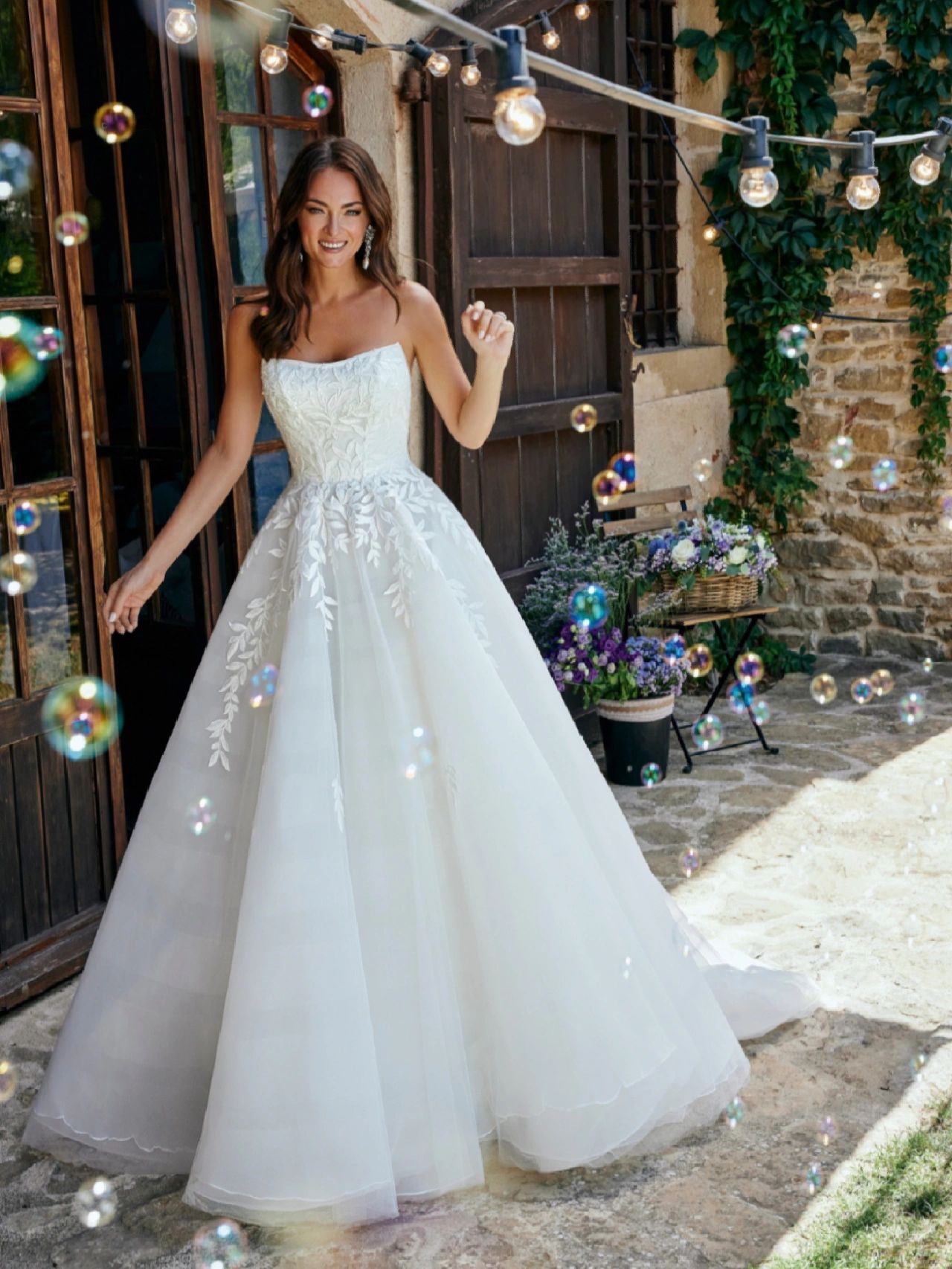 Tube top wedding dress new autumn and winter trailing white forest style super fairy certificate registration evening dress