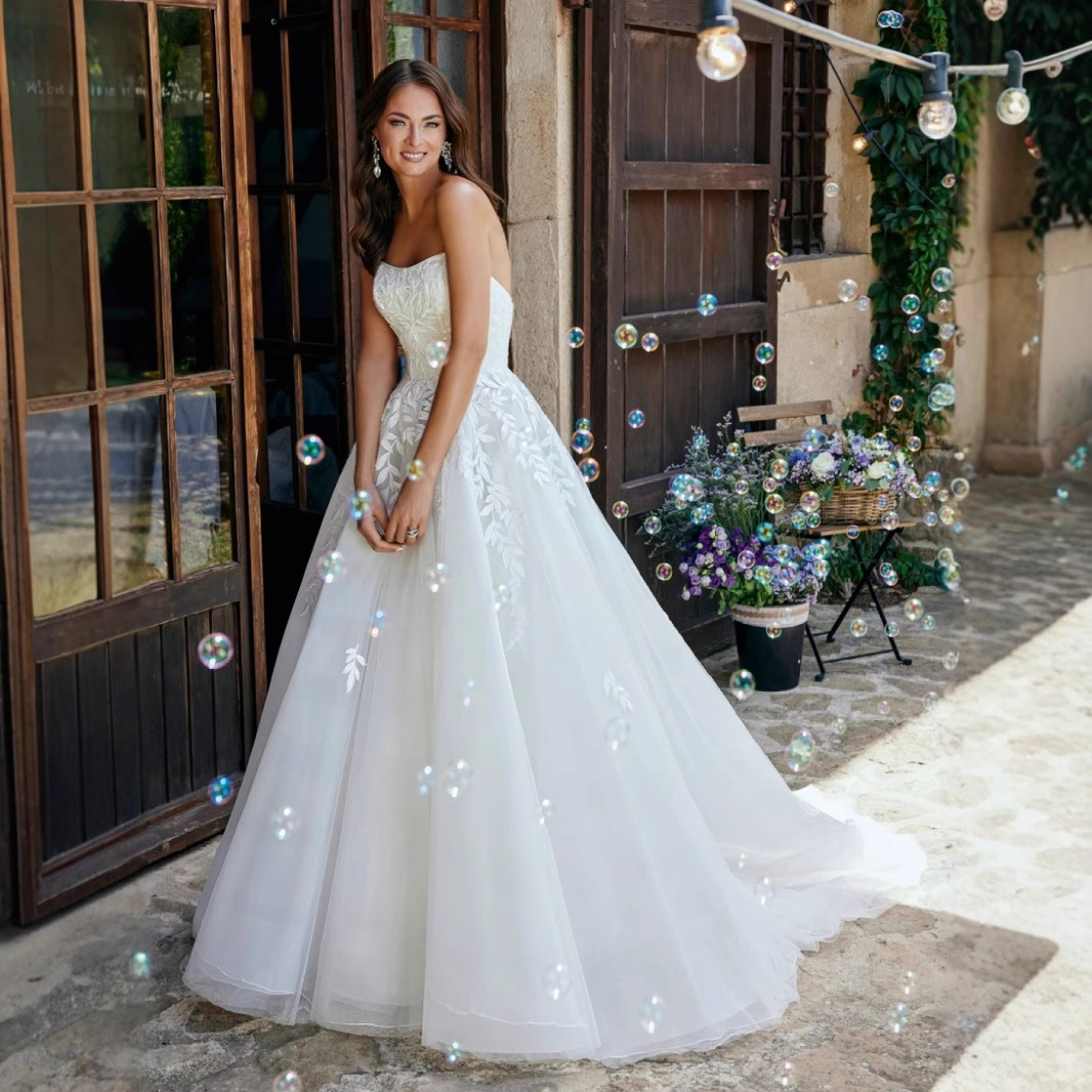 Tube top wedding dress new autumn and winter trailing white forest style super fairy certificate registration evening dress
