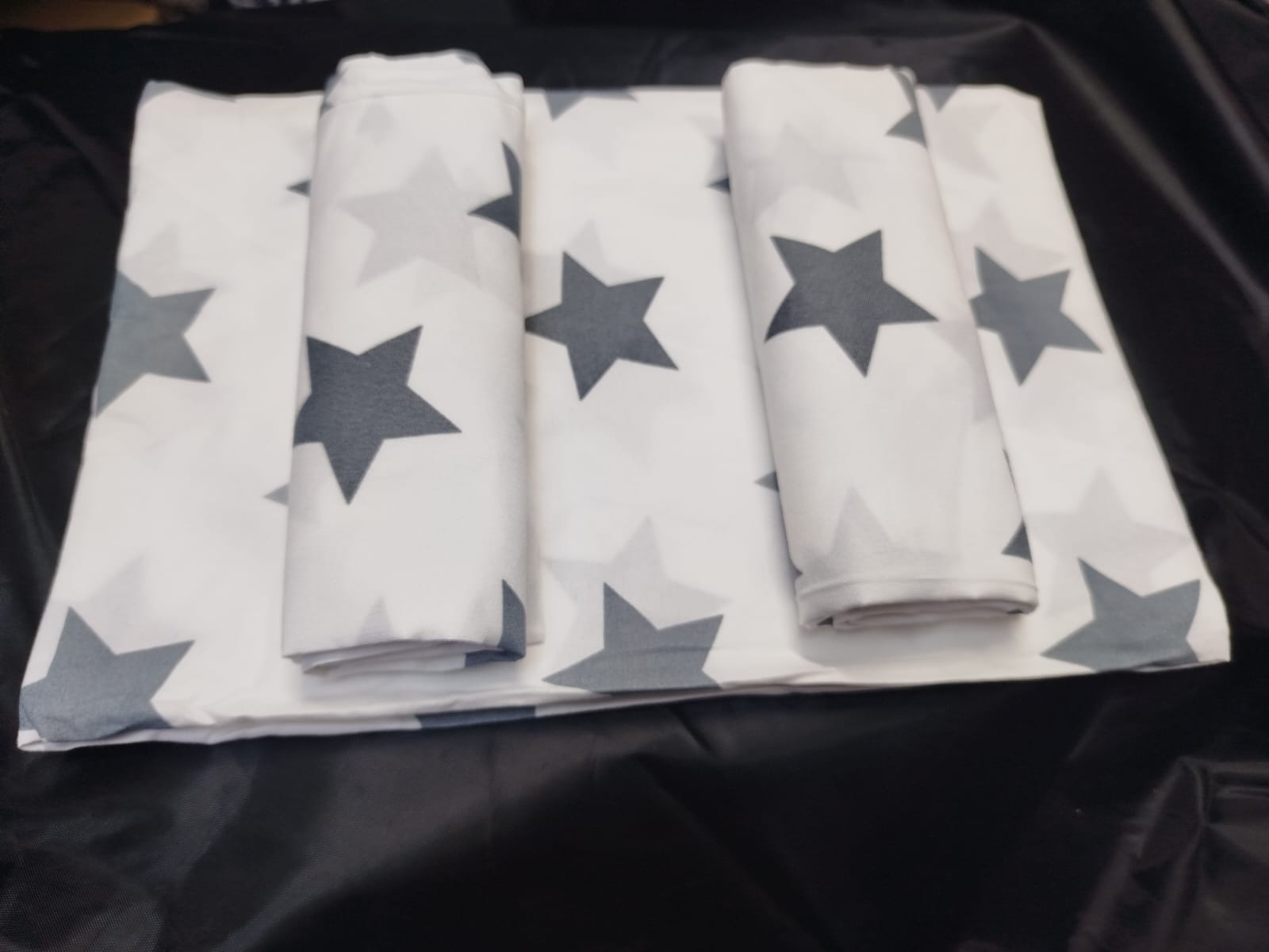 5x6 Bedsheet Set 4 Pcs (2 Bedsheets & 2 Pillowcases)