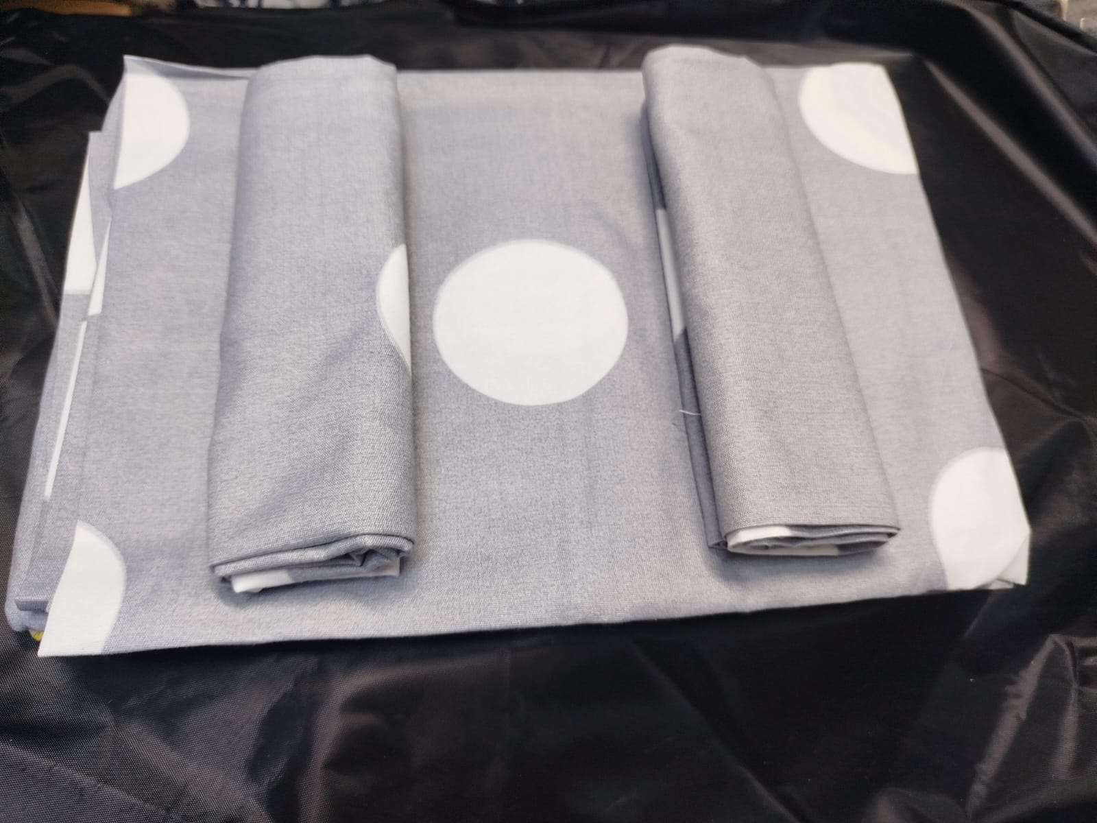 5x6 Bedsheet Set 4 Pcs (2 Bedsheets & 2 Pillowcases)