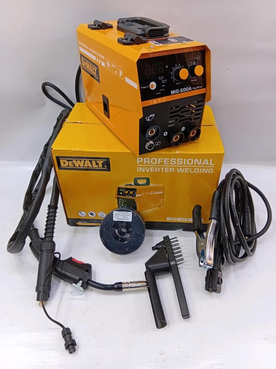 DeWalt Professional Inverter Welding Machine, model MIG-500A