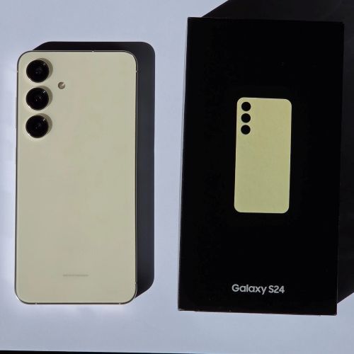 Samsung Galaxy S24 5G 8GB RAM 256 GB – 6.2″ 120Hz AMOLED, 50MP Camera