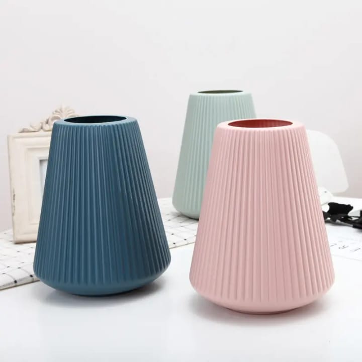 Simple Yet Stunning! Modern Flower Vase — Elegant Home Decor